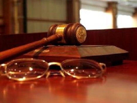 著名刑事律師王平聚解答：非法拘禁罪能不能取保候?qū)彛?></a></dt>
				<dd>
					<h4>著名刑事律師王平聚解答：非法拘禁罪能不能取保候?qū)彛?/h4>
					<p>前言：非法拘禁罪能不能取保候?qū)徣”：驅(qū)徥侵冈谛淌略V訟中公安機關(guān)、人民檢察院和人民法院等司法機關(guān)對未被逮捕或逮捕后需要變更強制措施的犯罪嫌</p>
					<i><a href=